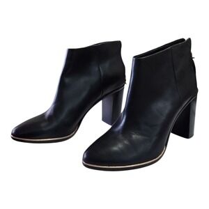 Ted Baker Vaully‎ Leather Ankle Booties Almond Toe Boots Women's 9.5 Block Heels